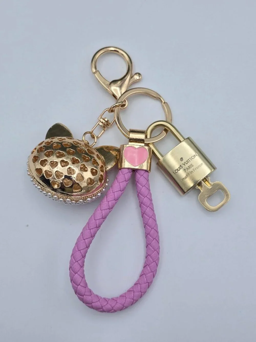 Authentic Louis Vuitton Gold Lock 🔒 Unbranded Fox Head Keychain Bag Charm LV - Picture 8 of 10